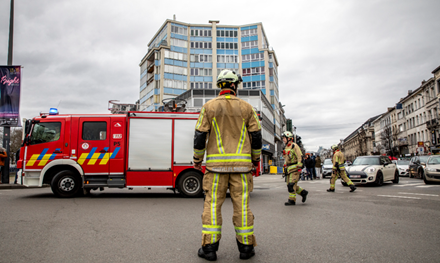 De politie is nog niet ter plaatse bij een ongeval. Kunnen de brandweerleden je een bevel geven?